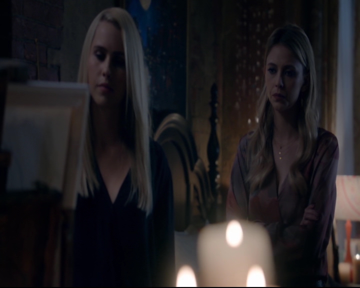 vampirediariesworld-dot-nl_TheOriginals5x08TheKindnessOfStrangers00806.jpg