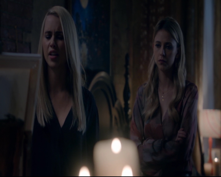 vampirediariesworld-dot-nl_TheOriginals5x08TheKindnessOfStrangers00810.jpg