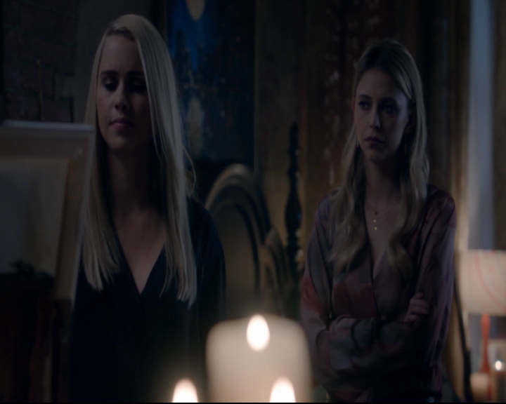 vampirediariesworld-dot-nl_TheOriginals5x08TheKindnessOfStrangers00811.jpg