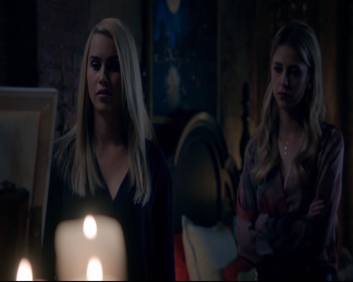 vampirediariesworld-dot-nl_TheOriginals5x08TheKindnessOfStrangers00819.jpg