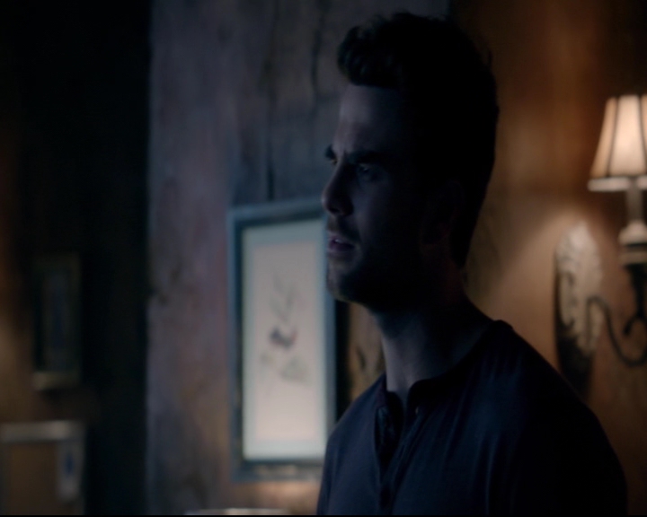 vampirediariesworld-dot-nl_TheOriginals5x08TheKindnessOfStrangers00828.jpg