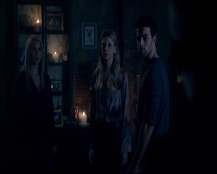 vampirediariesworld-dot-nl_TheOriginals5x08TheKindnessOfStrangers00857.jpg