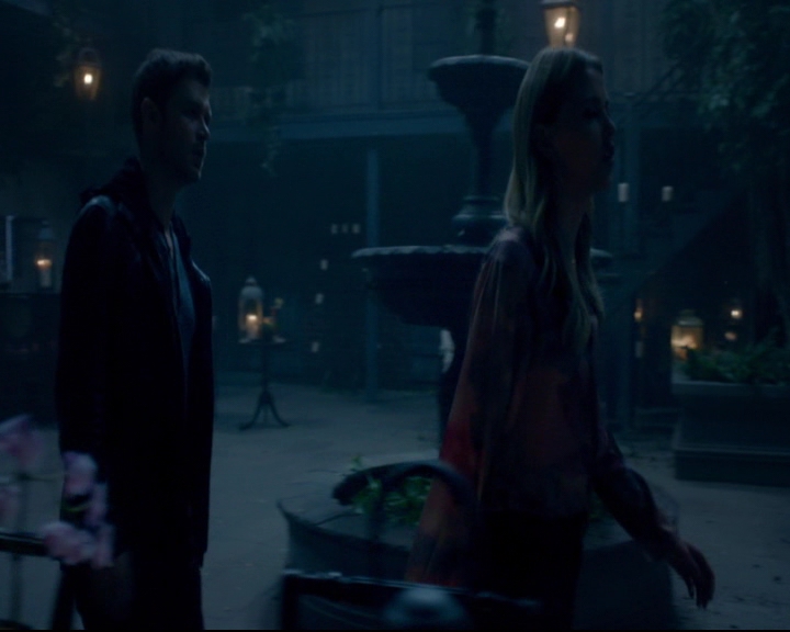 vampirediariesworld-dot-nl_TheOriginals5x08TheKindnessOfStrangers00877.jpg