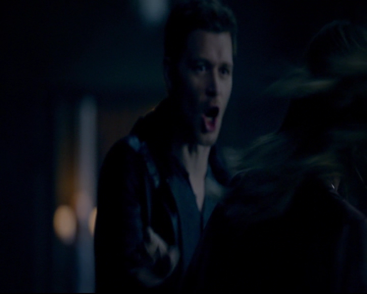 vampirediariesworld-dot-nl_TheOriginals5x08TheKindnessOfStrangers00881.jpg