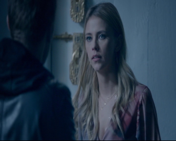 vampirediariesworld-dot-nl_TheOriginals5x08TheKindnessOfStrangers00883.jpg