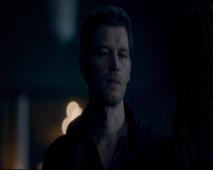 vampirediariesworld-dot-nl_TheOriginals5x08TheKindnessOfStrangers00900.jpg