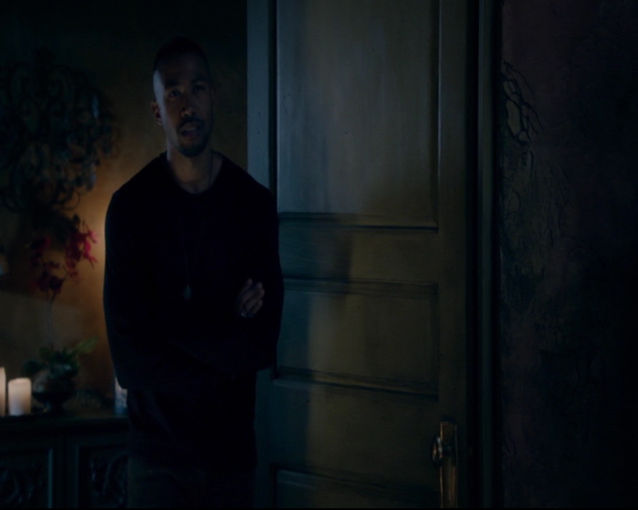 vampirediariesworld-dot-nl_TheOriginals5x08TheKindnessOfStrangers00988.jpg