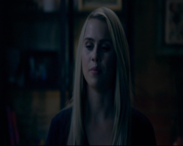 vampirediariesworld-dot-nl_TheOriginals5x08TheKindnessOfStrangers01015.jpg