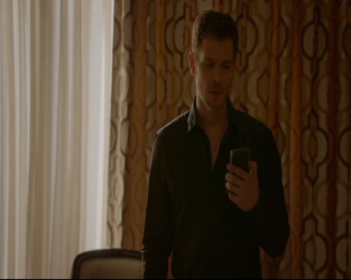 vampirediariesworld-dot-nl_TheOriginals5x08TheKindnessOfStrangers01105.jpg