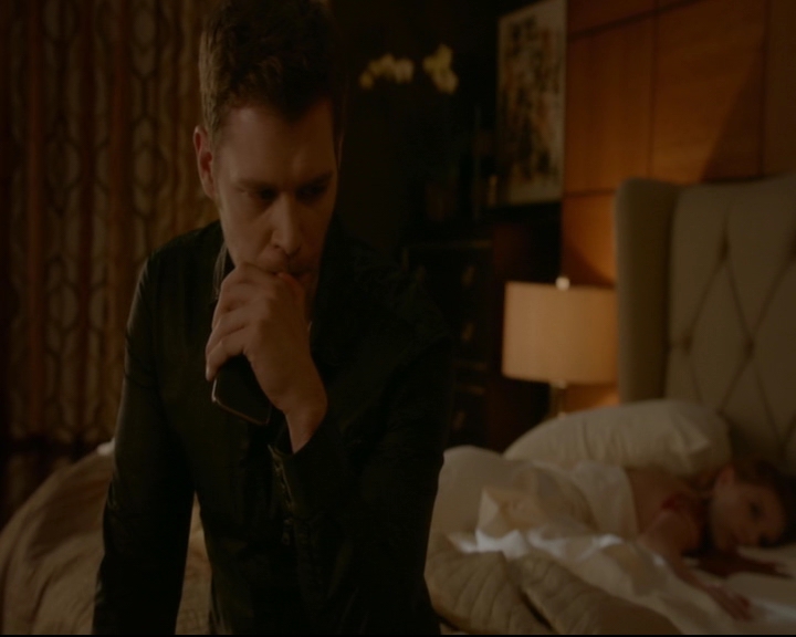 vampirediariesworld-dot-nl_TheOriginals5x08TheKindnessOfStrangers01138.jpg