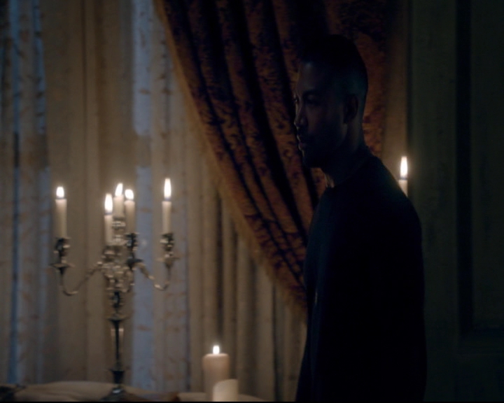 vampirediariesworld-dot-nl_TheOriginals5x08TheKindnessOfStrangers01152.jpg