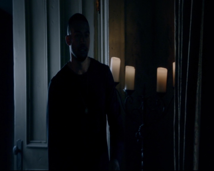 vampirediariesworld-dot-nl_TheOriginals5x08TheKindnessOfStrangers01209.jpg