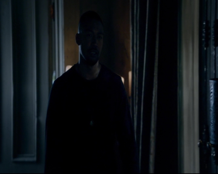 vampirediariesworld-dot-nl_TheOriginals5x08TheKindnessOfStrangers01210.jpg