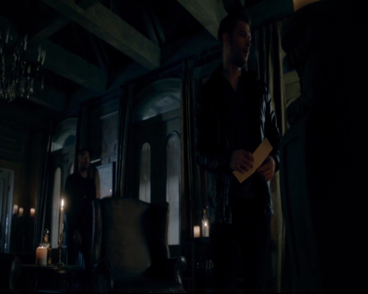 vampirediariesworld-dot-nl_TheOriginals5x08TheKindnessOfStrangers01214.jpg