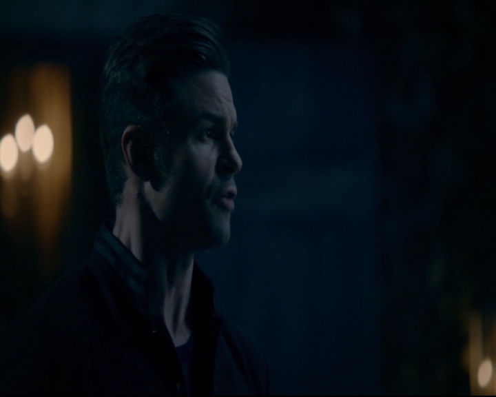 vampirediariesworld-dot-nl_TheOriginals5x08TheKindnessOfStrangers01359.jpg