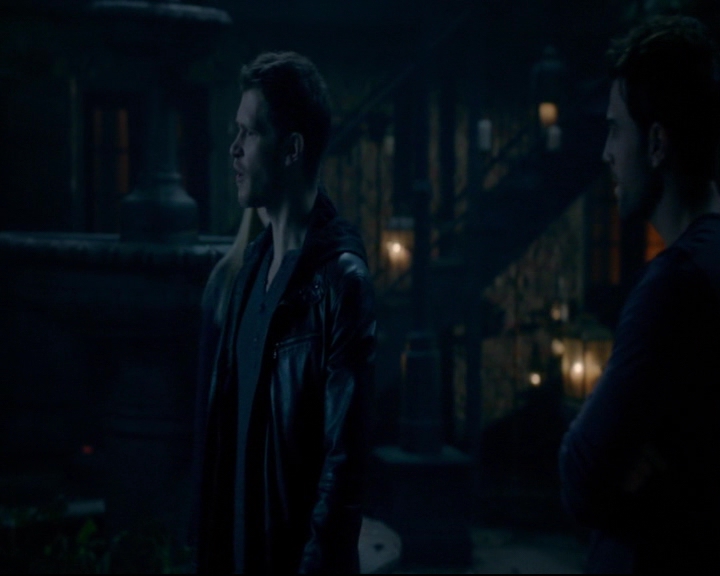 vampirediariesworld-dot-nl_TheOriginals5x08TheKindnessOfStrangers01398.jpg