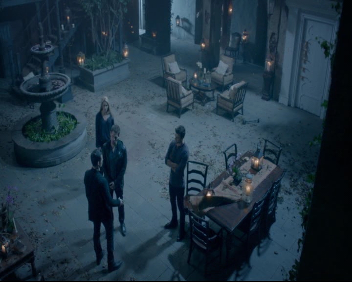 vampirediariesworld-dot-nl_TheOriginals5x08TheKindnessOfStrangers01448.jpg