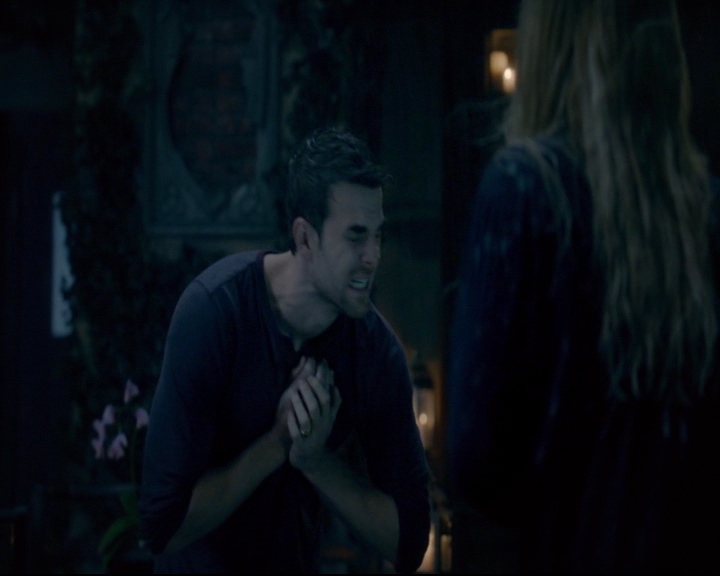 vampirediariesworld-dot-nl_TheOriginals5x08TheKindnessOfStrangers01516.jpg