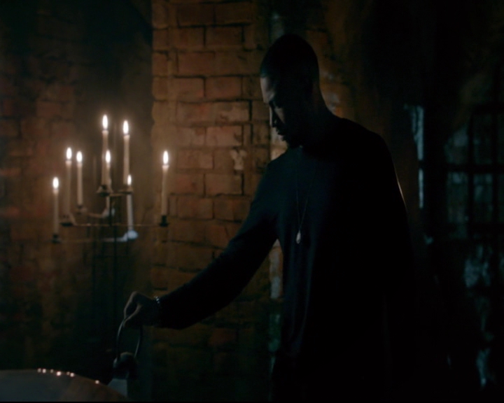 vampirediariesworld-dot-nl_TheOriginals5x08TheKindnessOfStrangers01541.jpg