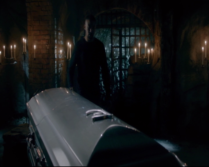 vampirediariesworld-dot-nl_TheOriginals5x08TheKindnessOfStrangers01543.jpg