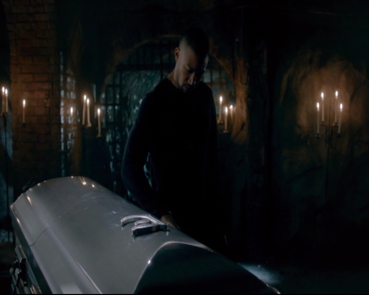 vampirediariesworld-dot-nl_TheOriginals5x08TheKindnessOfStrangers01546.jpg