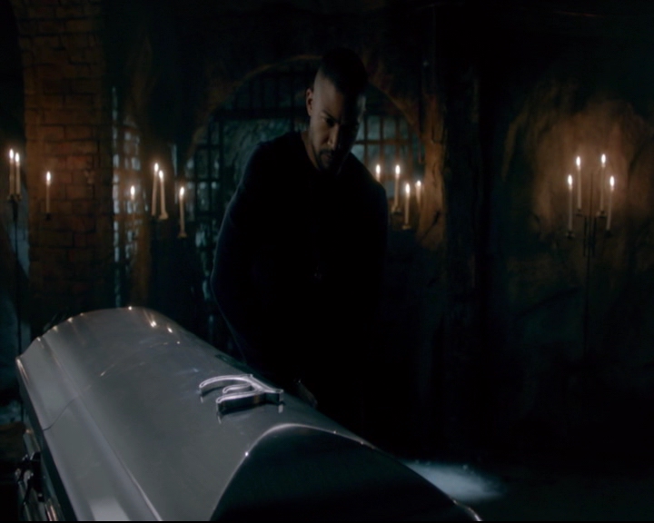 vampirediariesworld-dot-nl_TheOriginals5x08TheKindnessOfStrangers01548.jpg