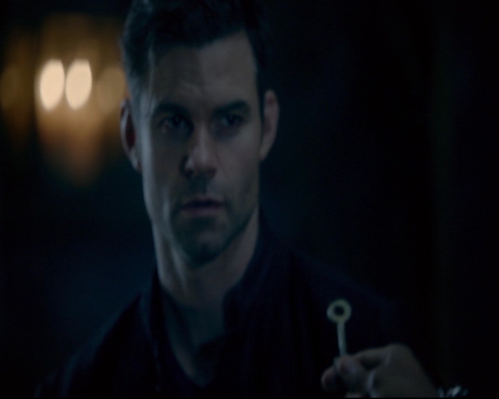 vampirediariesworld-dot-nl_TheOriginals5x08TheKindnessOfStrangers01628.jpg