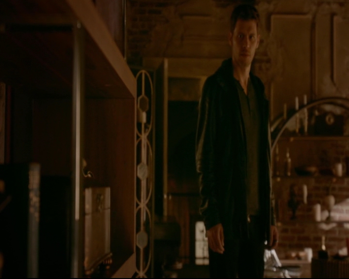 vampirediariesworld-dot-nl_TheOriginals5x08TheKindnessOfStrangers02216.jpg