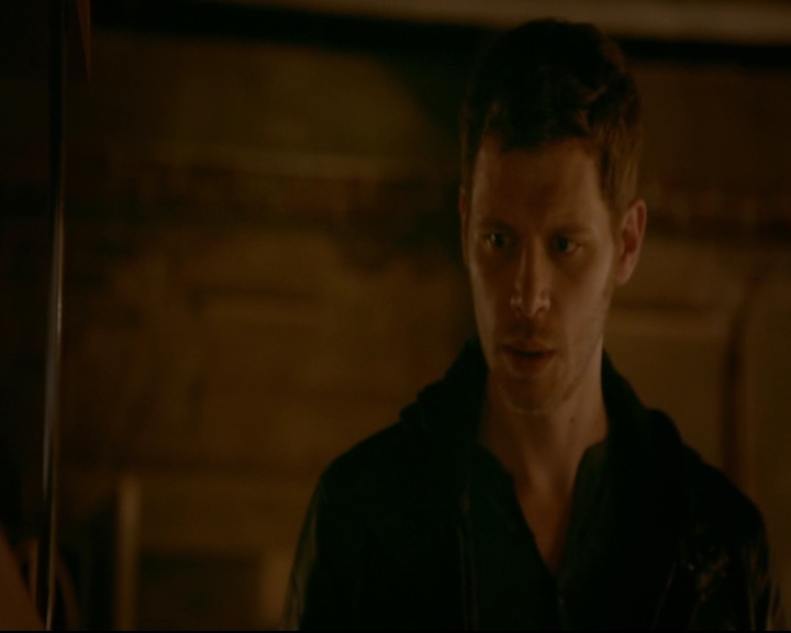 vampirediariesworld-dot-nl_TheOriginals5x08TheKindnessOfStrangers02221.jpg