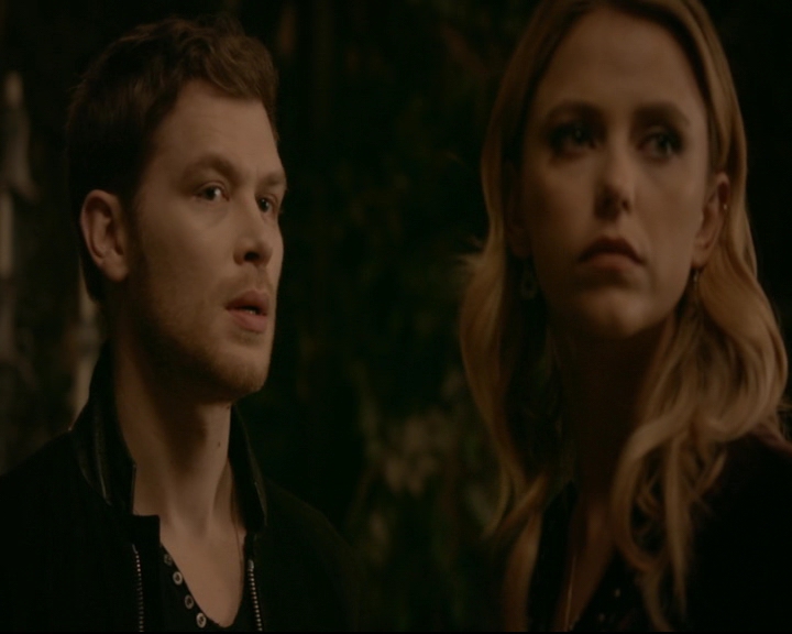 vampirediariesworld-dot-nl_TheOriginals5x09WeHaveNotLongToLove00446.jpg