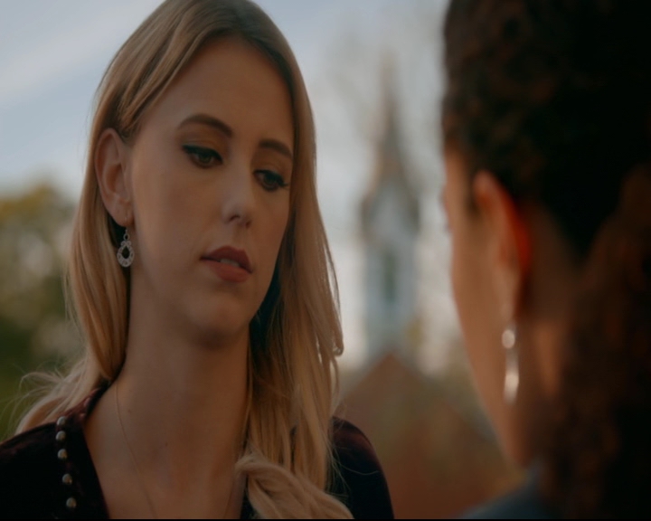 vampirediariesworld-dot-nl_TheOriginals5x09WeHaveNotLongToLove00739.jpg