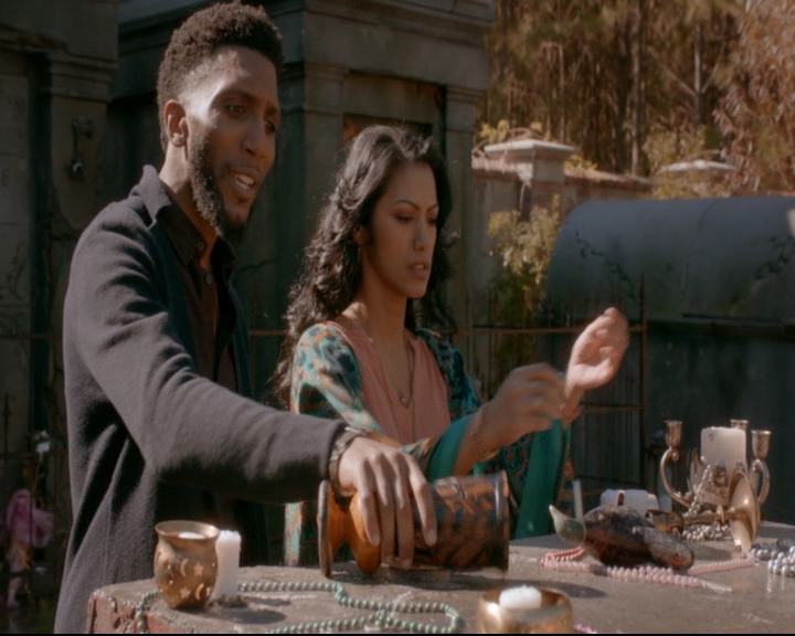 vampirediariesworld-dot-nl_TheOriginals5x09WeHaveNotLongToLove00757.jpg