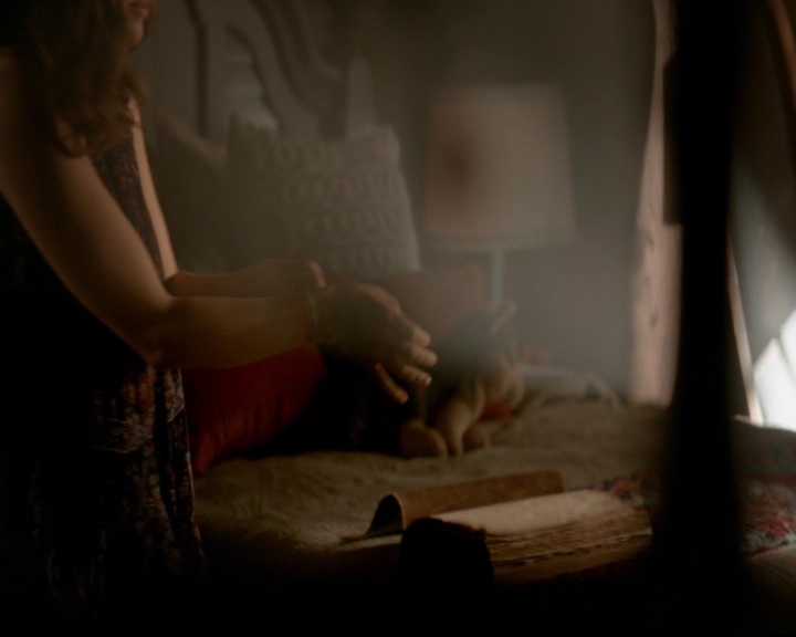 vampirediariesworld-dot-nl_TheOriginals5x09WeHaveNotLongToLove01041.jpg