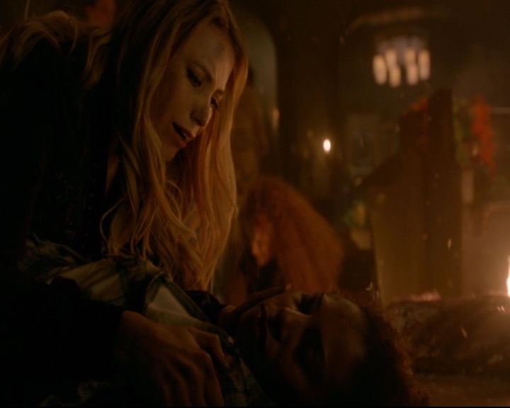 vampirediariesworld-dot-nl_TheOriginals5x09WeHaveNotLongToLove01416.jpg