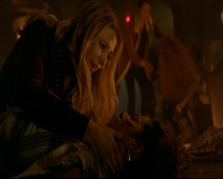 vampirediariesworld-dot-nl_TheOriginals5x09WeHaveNotLongToLove01423.jpg