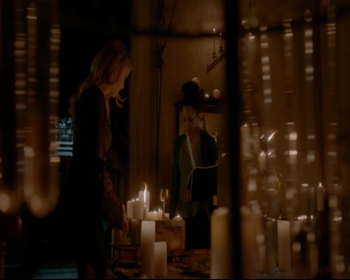 vampirediariesworld-dot-nl_TheOriginals5x09WeHaveNotLongToLove01805.jpg