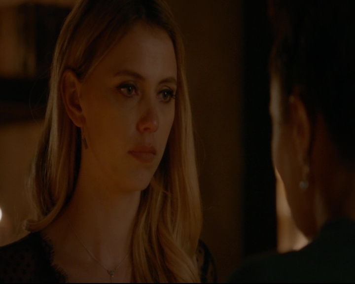 vampirediariesworld-dot-nl_TheOriginals5x09WeHaveNotLongToLove01828.jpg