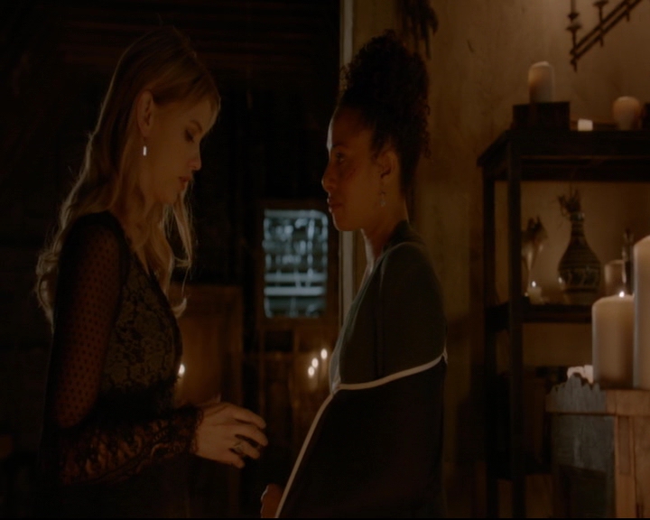 vampirediariesworld-dot-nl_TheOriginals5x09WeHaveNotLongToLove01837.jpg