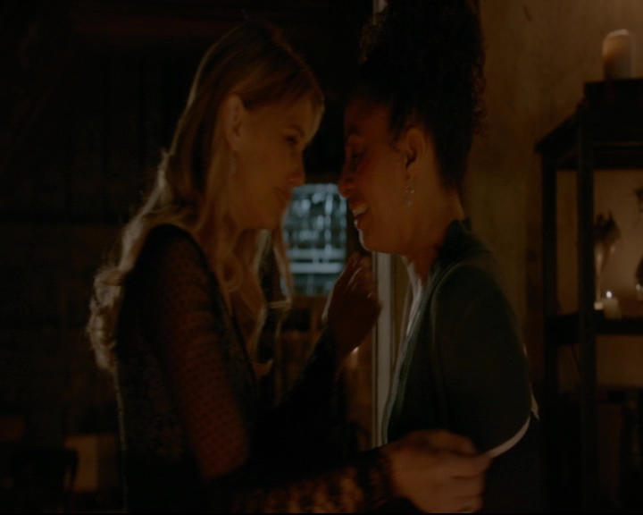 vampirediariesworld-dot-nl_TheOriginals5x09WeHaveNotLongToLove01859.jpg