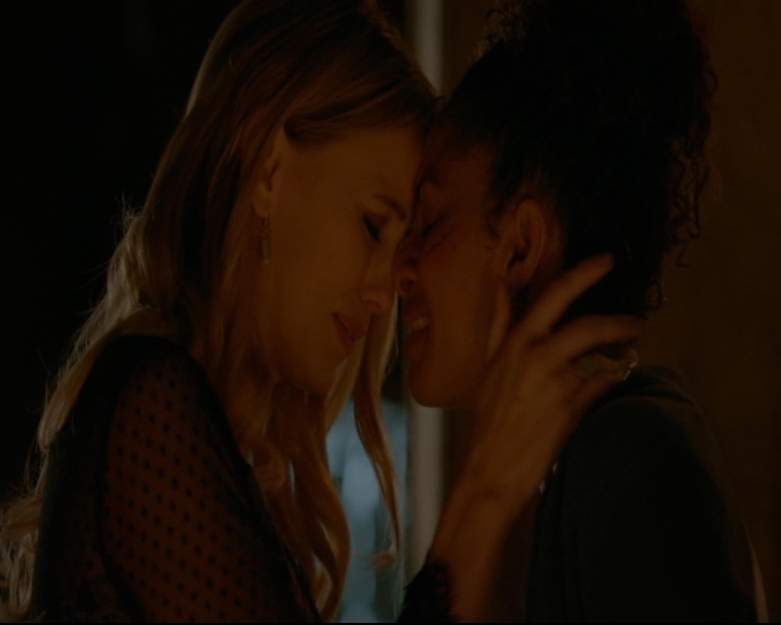 vampirediariesworld-dot-nl_TheOriginals5x09WeHaveNotLongToLove01868.jpg