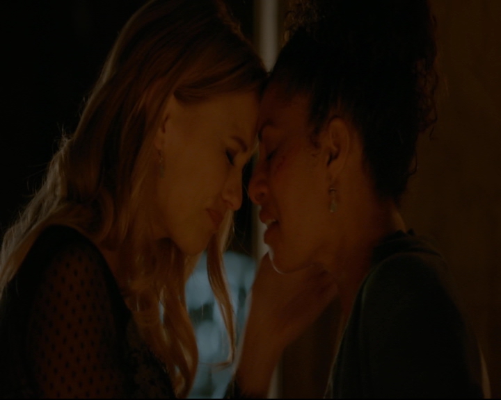 vampirediariesworld-dot-nl_TheOriginals5x09WeHaveNotLongToLove01870.jpg