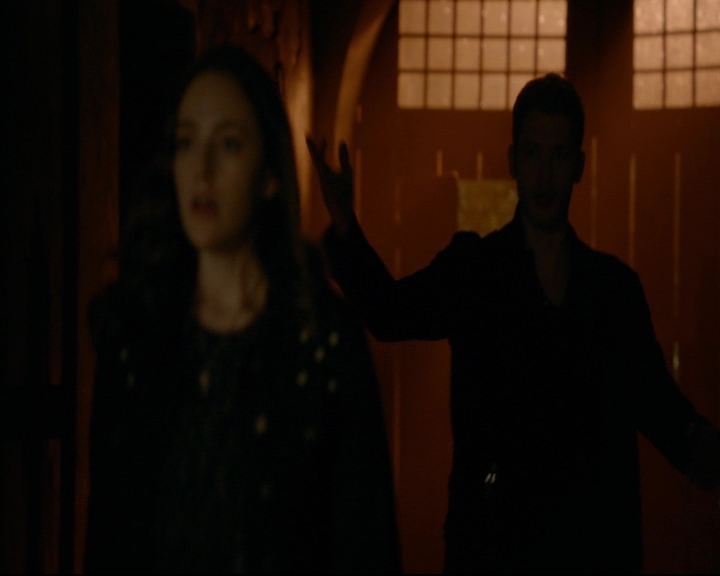 vampirediariesworld-dot-nl_TheOriginals5x09WeHaveNotLongToLove02009.jpg