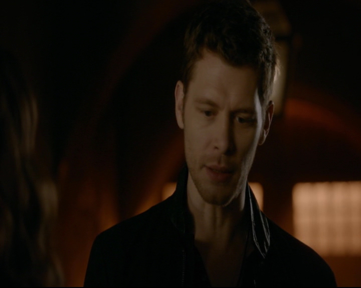 vampirediariesworld-dot-nl_TheOriginals5x09WeHaveNotLongToLove02035.jpg