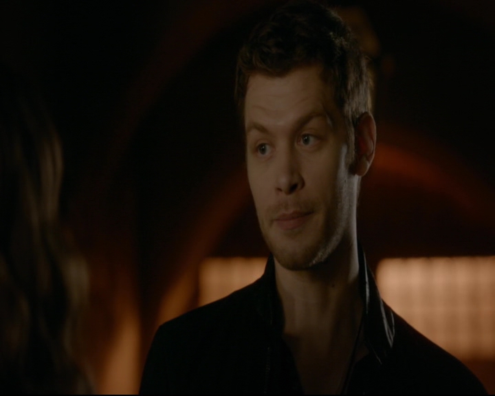 vampirediariesworld-dot-nl_TheOriginals5x09WeHaveNotLongToLove02039.jpg