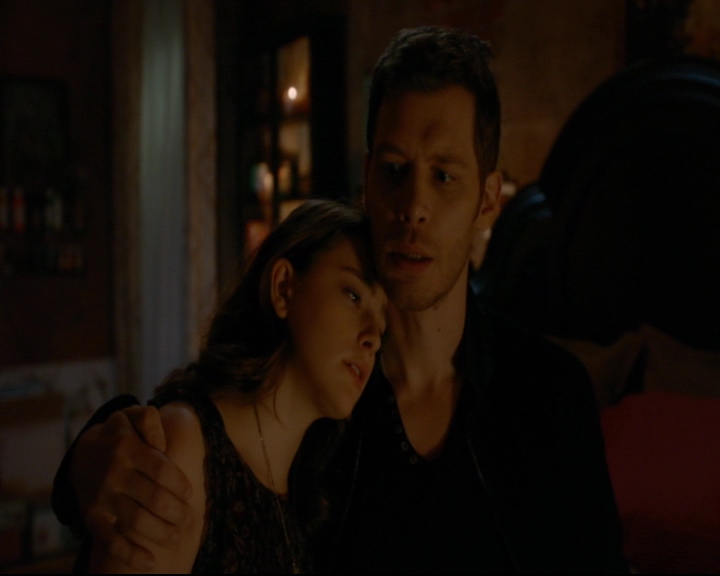 vampirediariesworld-dot-nl_TheOriginals5x09WeHaveNotLongToLove02115.jpg