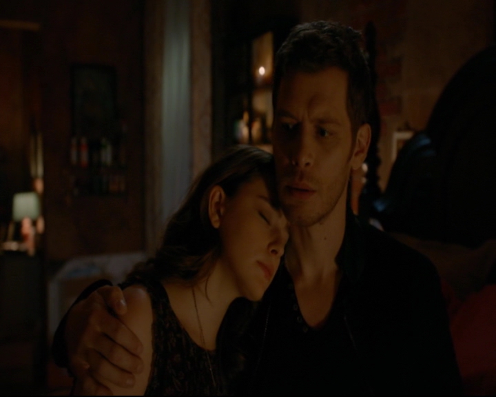 vampirediariesworld-dot-nl_TheOriginals5x09WeHaveNotLongToLove02117.jpg