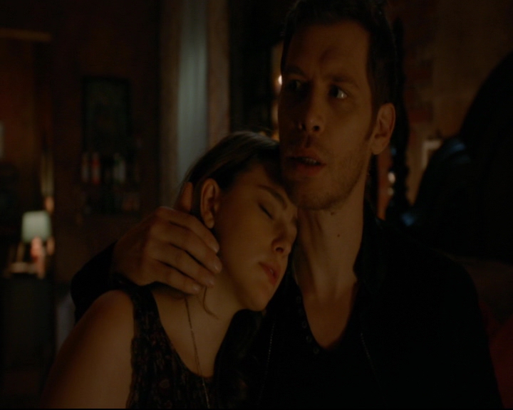 vampirediariesworld-dot-nl_TheOriginals5x09WeHaveNotLongToLove02122.jpg