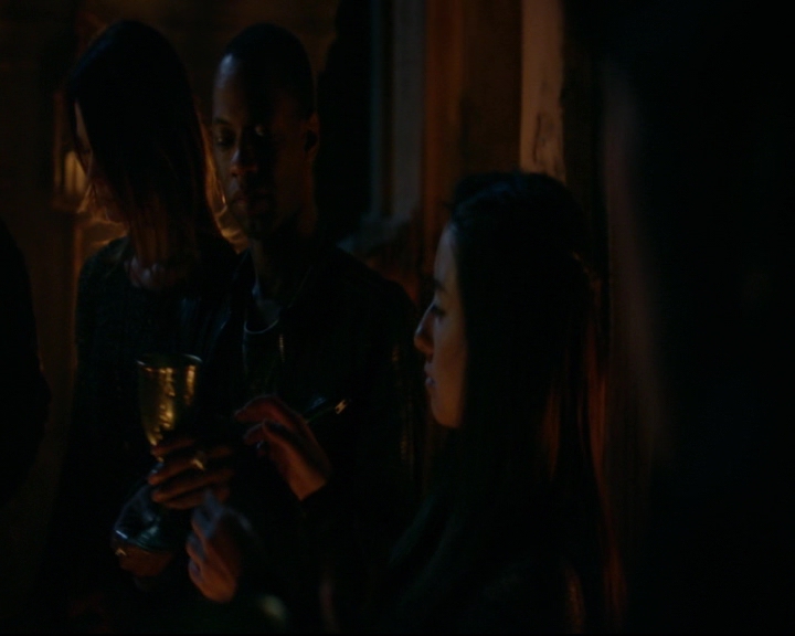 vampirediariesworld-dot-nl_TheOriginals5x09WeHaveNotLongToLove02251.jpg