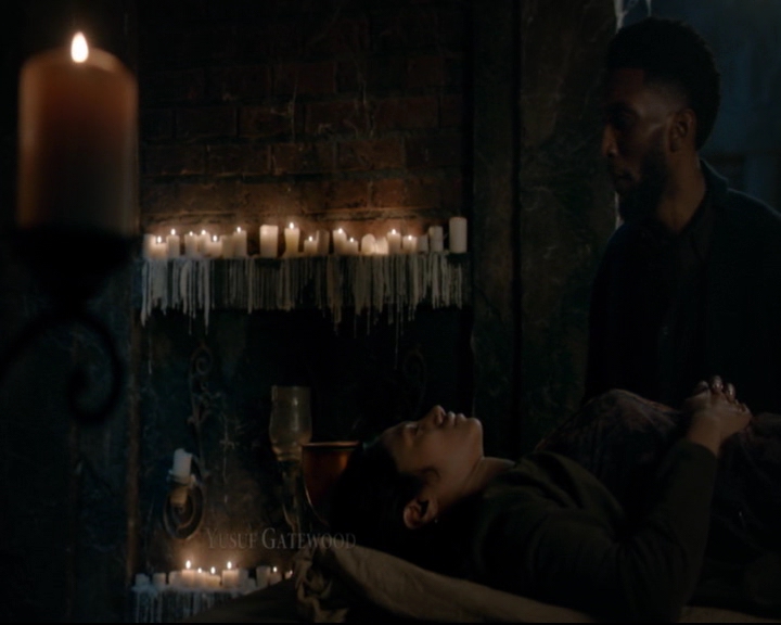 vampirediariesworld-dot-nl_TheOriginals5x10ThereInTheDisappearingLight00134.jpg