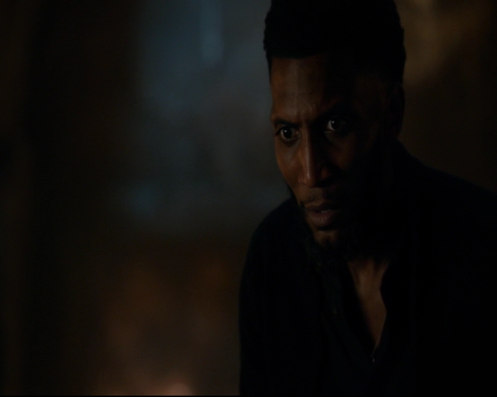 vampirediariesworld-dot-nl_TheOriginals5x10ThereInTheDisappearingLight00152.jpg